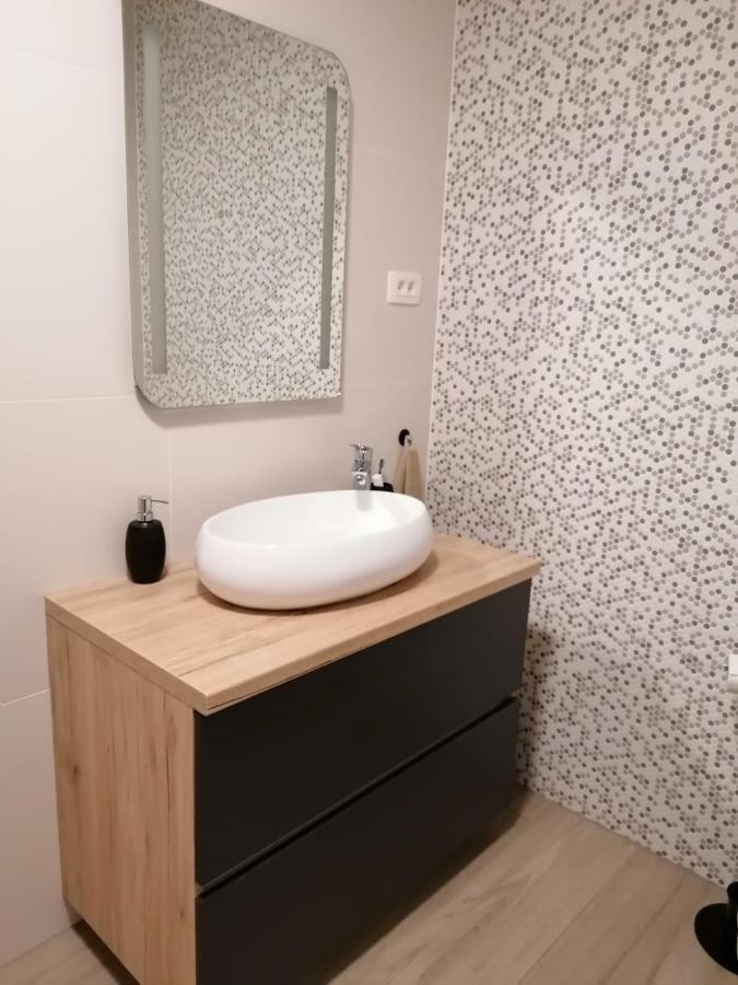 Brand New Apartment In מאלינסקה מראה חיצוני תמונה